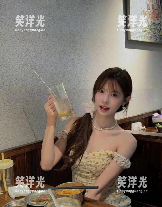 洗练与气质：Zia (지아)的[LOOZY]女职员图集分享精华.txt